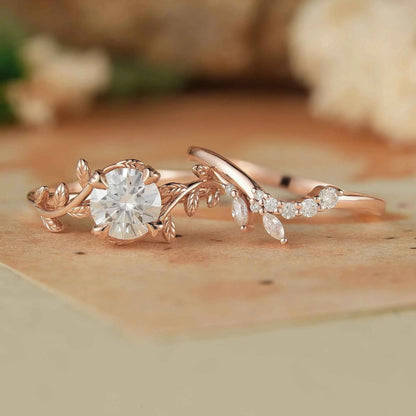Rose Gold Round Cut Moissanite Bridal Set-Elara - GemsMagic