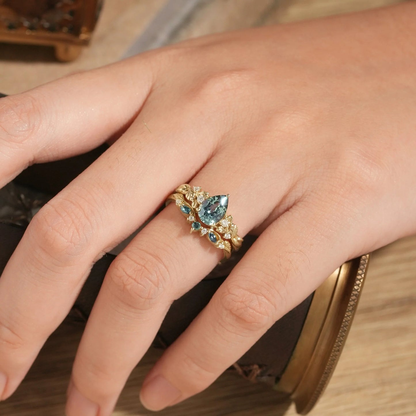 Signature Pear Vintage Teal Sapphire Engagement Ring Set 2pcs - Octavia