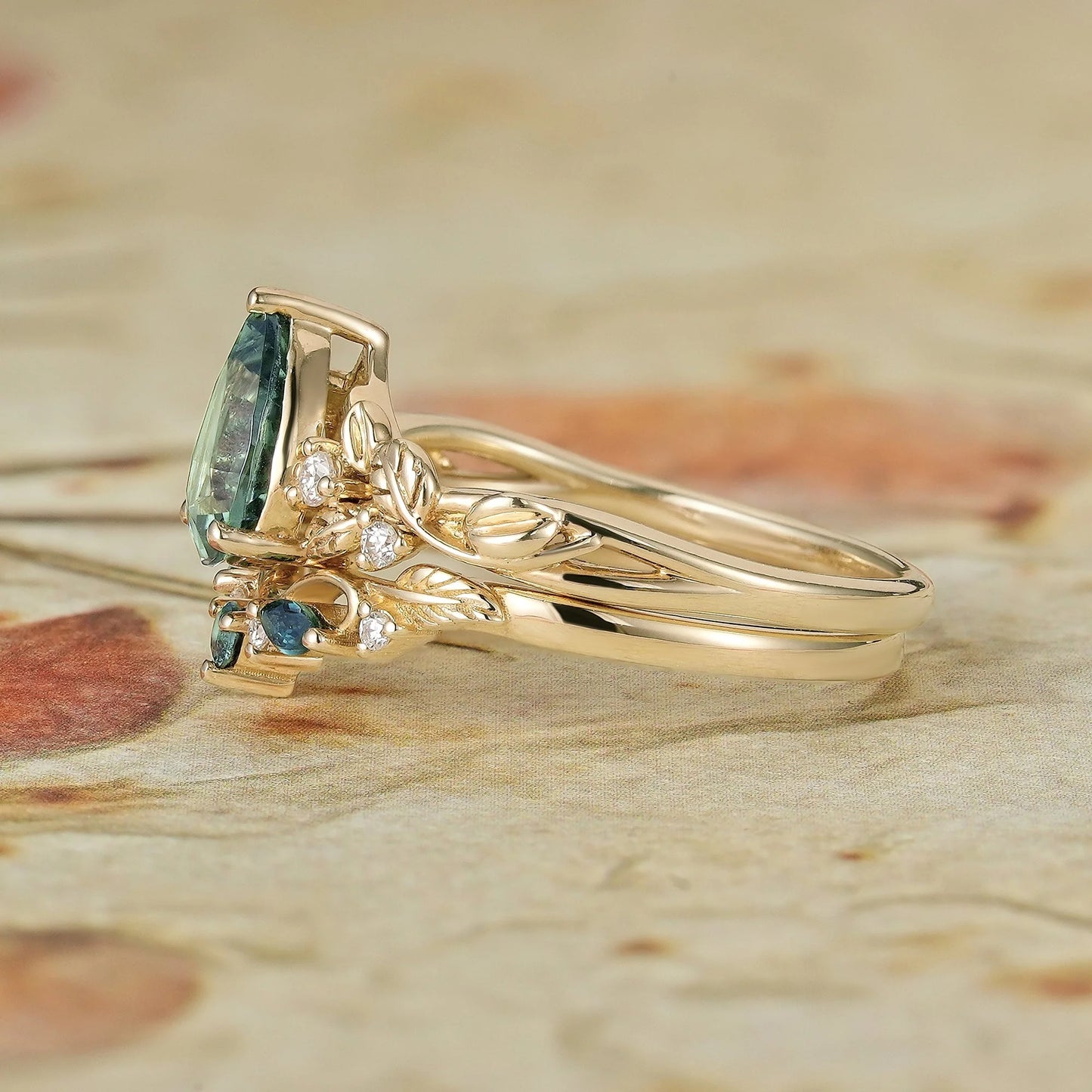 Signature Pear Vintage Teal Sapphire Engagement Ring Set 2pcs - Octavia