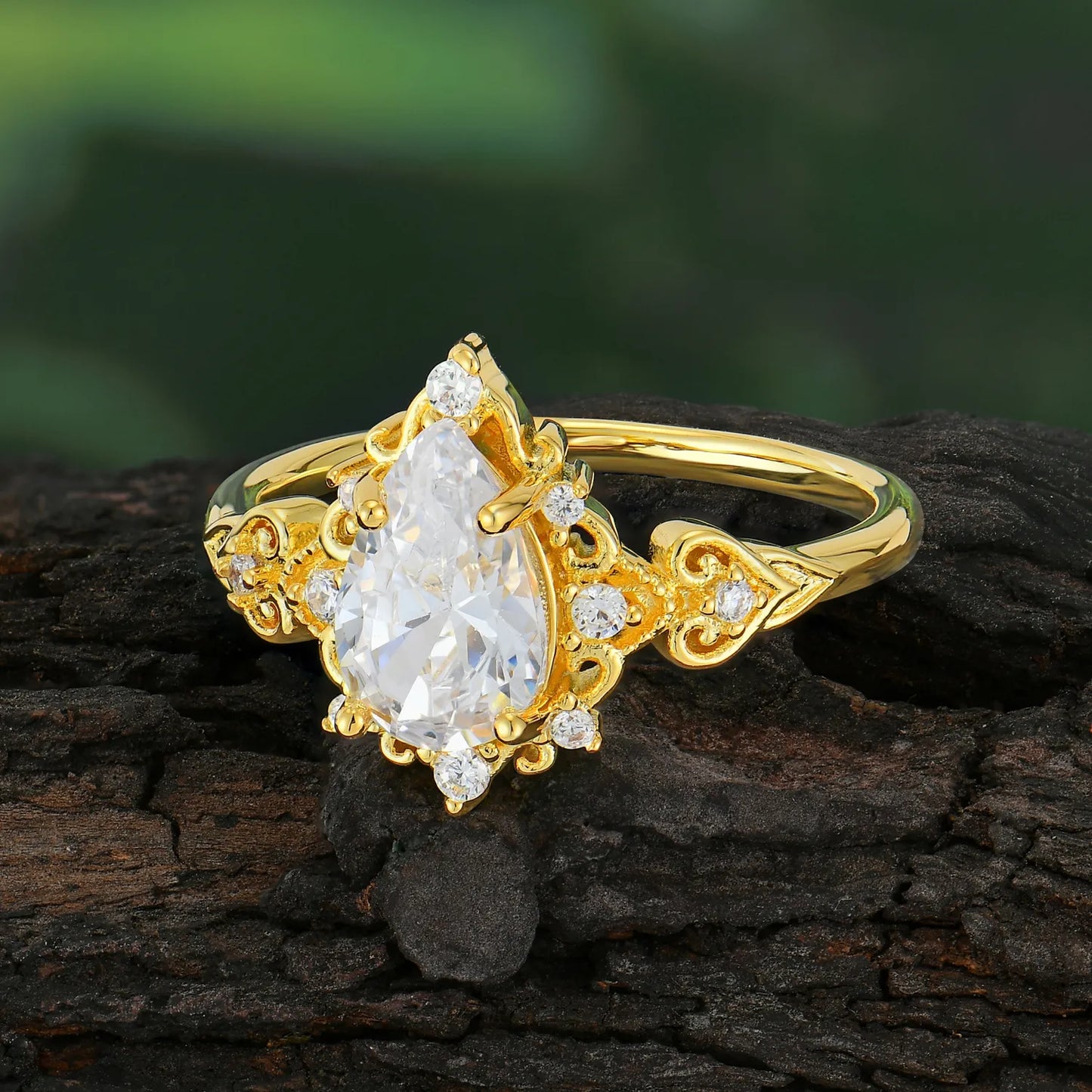 Luxury 4 Prong Pear Cut Moissanite Stackable Ring