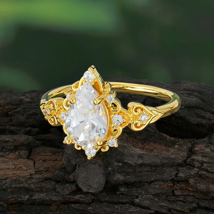 Luxury 4 Prong Pear Cut Moissanite Stackable Ring