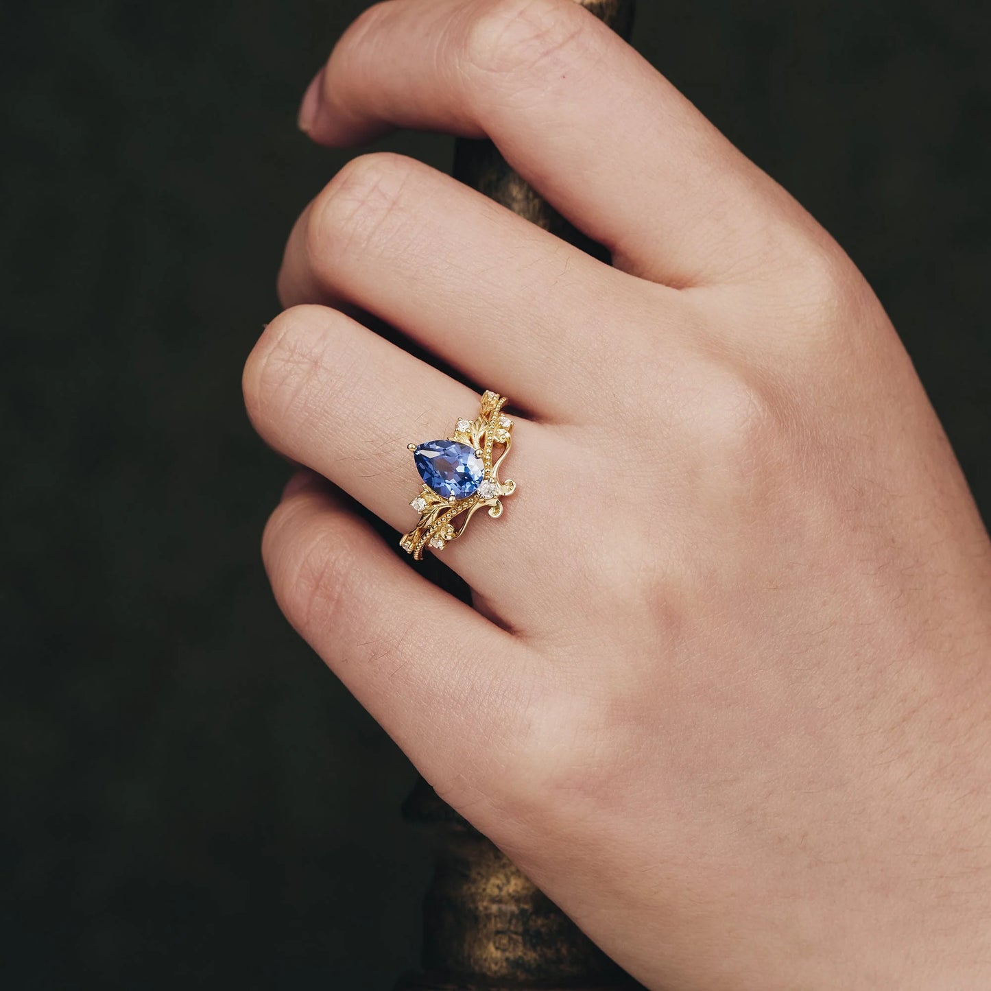 Vintage Sapphire Engagement Ring - Stella