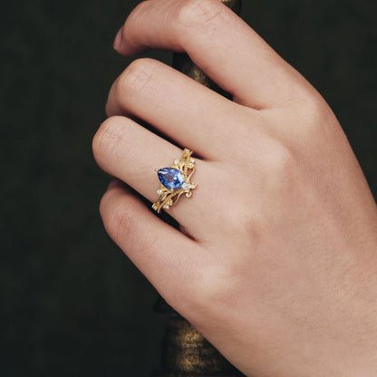 Vintage Sapphire Engagement Ring - Stella